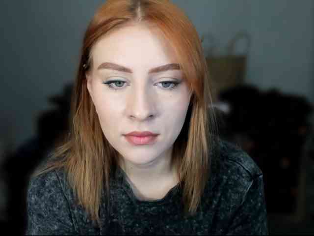 RedheadDevil webcam