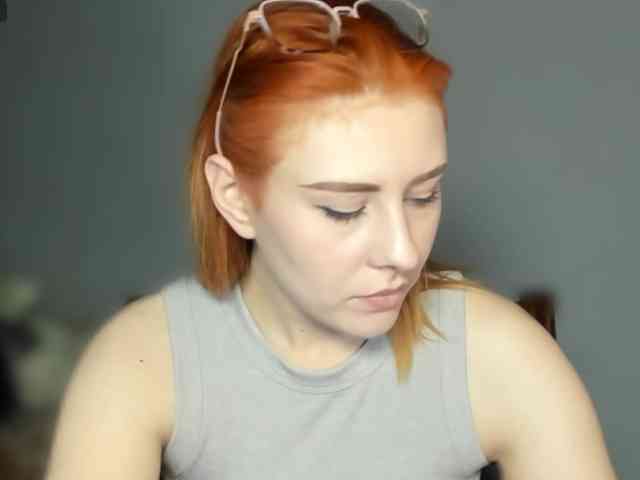 RedheadDevil webcam
