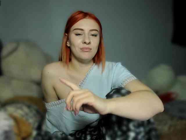 RedheadDevil webcam