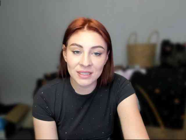 RedheadDevil webcam