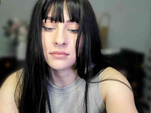 RedheadDevil webcam