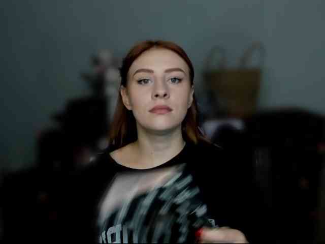 RedheadDevil webcam
