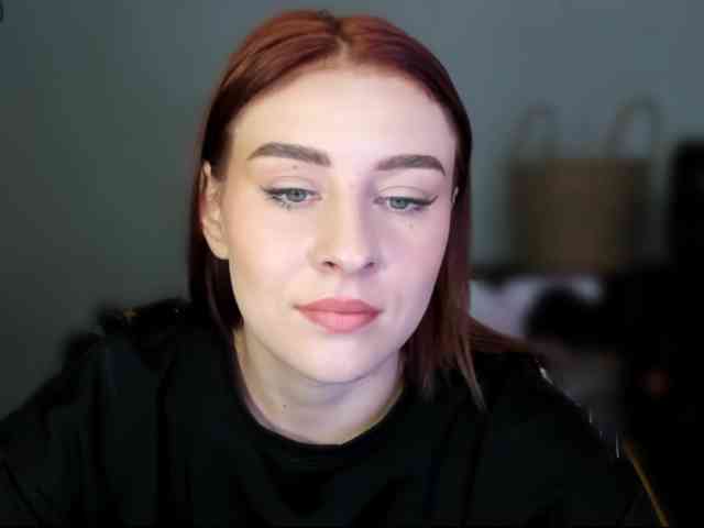 RedheadDevil webcam