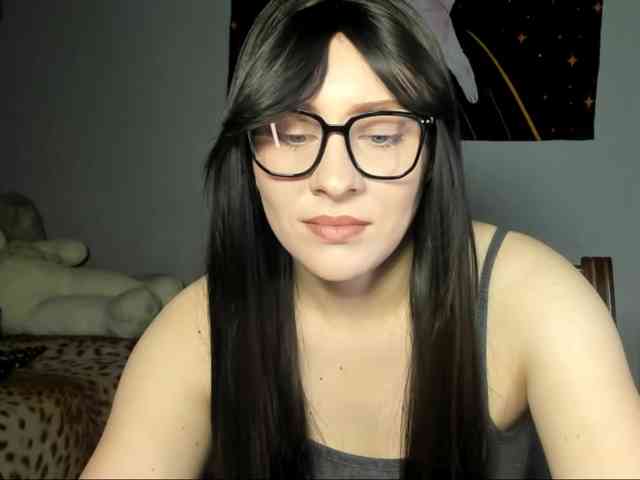 RedheadDevil webcam