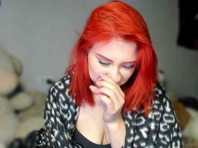 RedheadDevil webcam