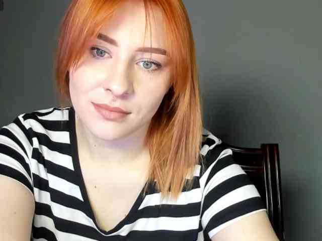 RedheadDevil webcam