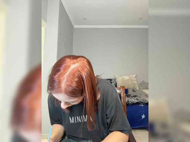 RedheadDevil webcam
