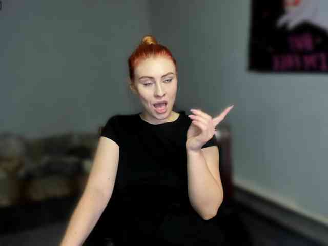 RedheadDevil webcam
