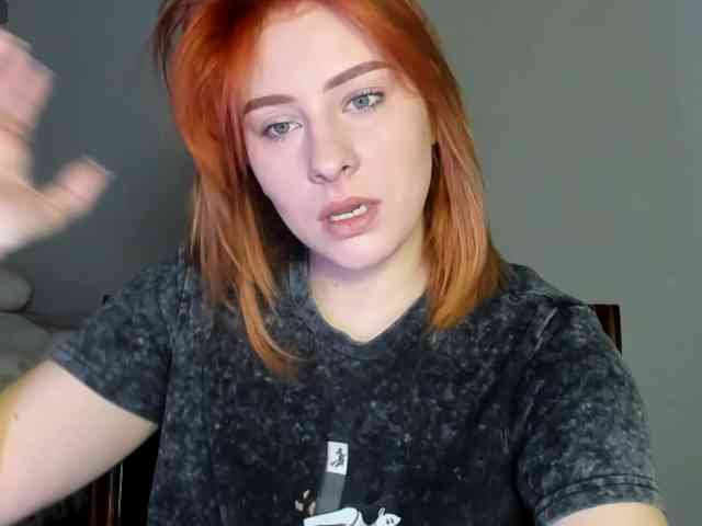 RedheadDevil webcam