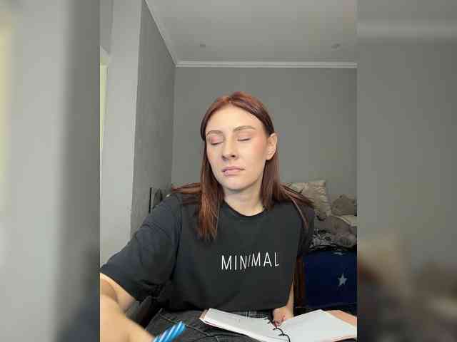 RedheadDevil webcam
