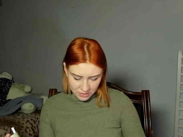 RedheadDevil webcam