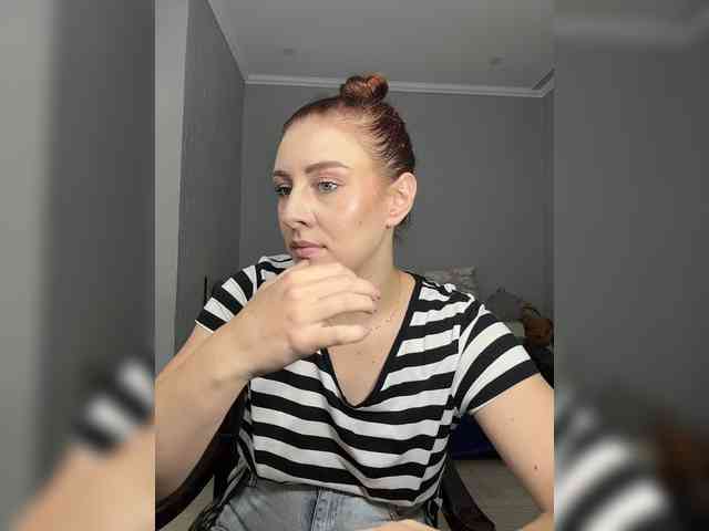 RedheadDevil webcam