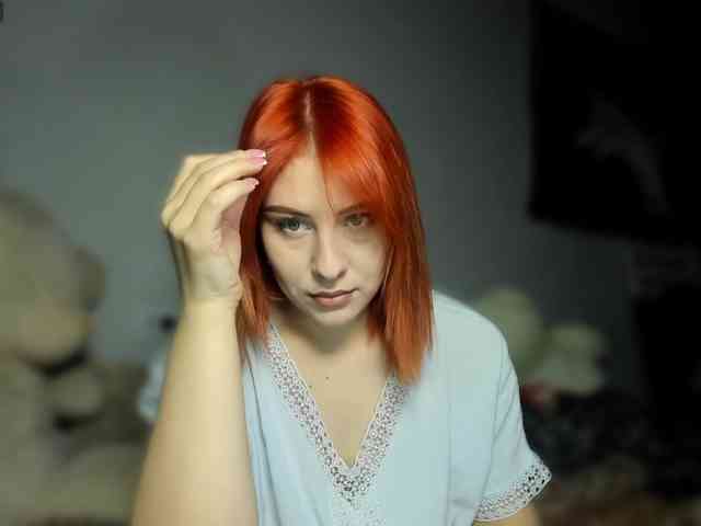 RedheadDevil webcam