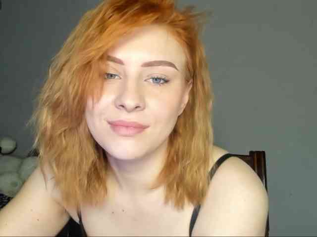 RedheadDevil webcam