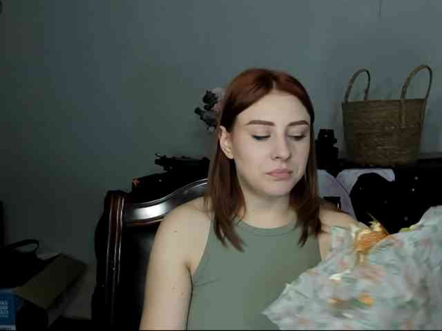 RedheadDevil webcam