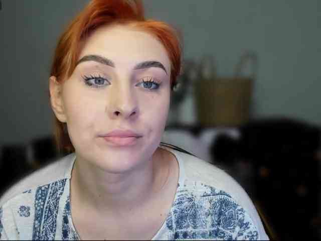 RedheadDevil webcam