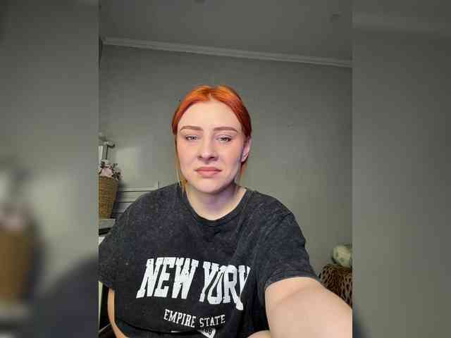RedheadDevil webcam
