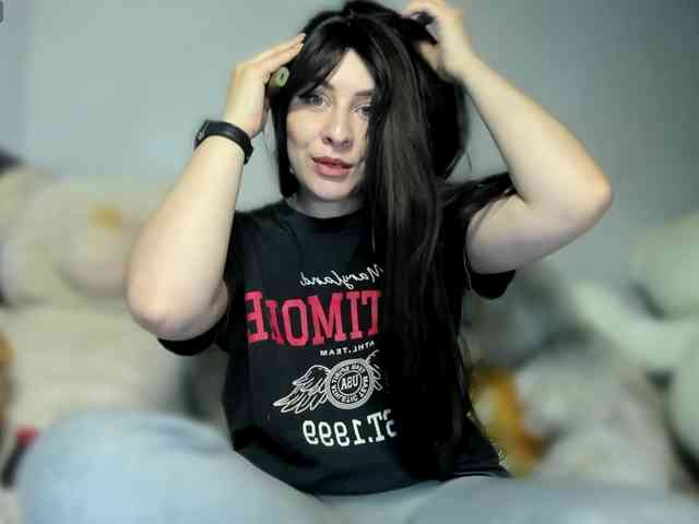 RedheadDevil webcam