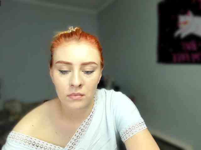 RedheadDevil webcam