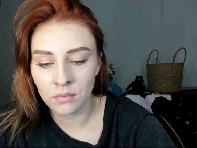 RedheadDevil webcam