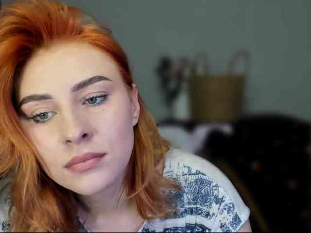 RedheadDevil webcam