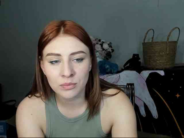 RedheadDevil webcam