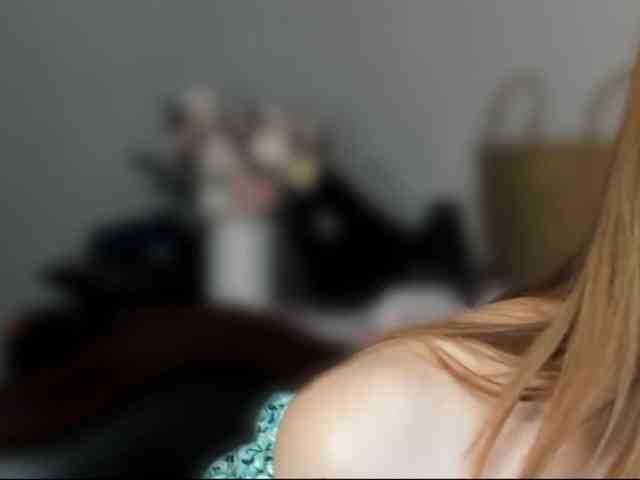 RedheadDevil webcam