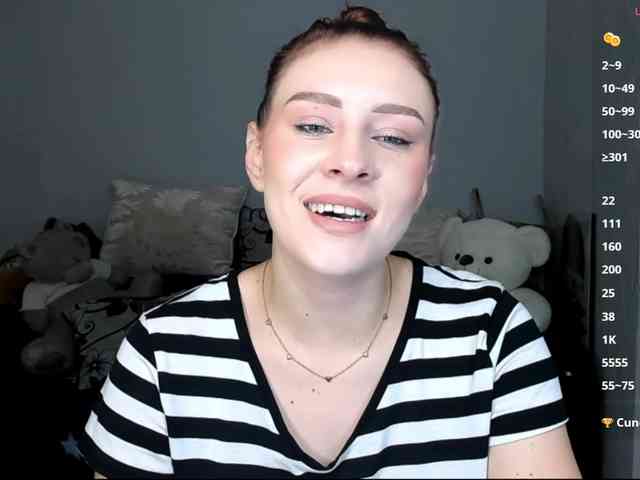 RedheadDevil webcam