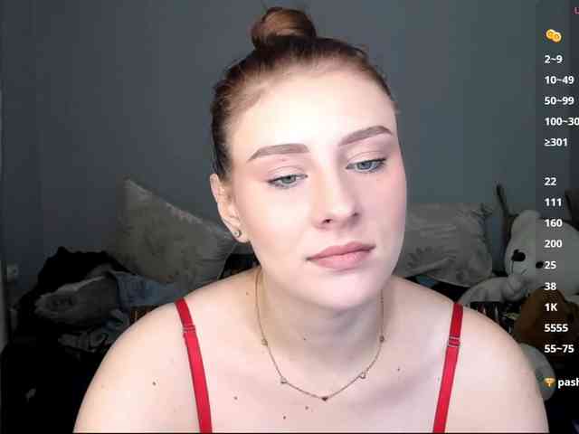 RedheadDevil webcam