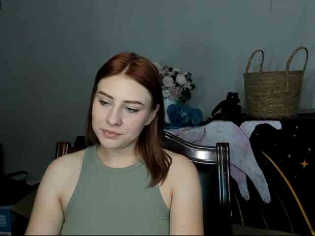 RedheadDevil webcam