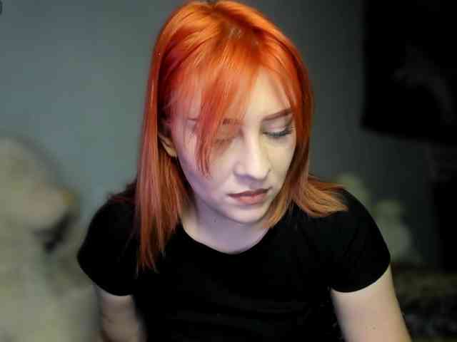 RedheadDevil webcam