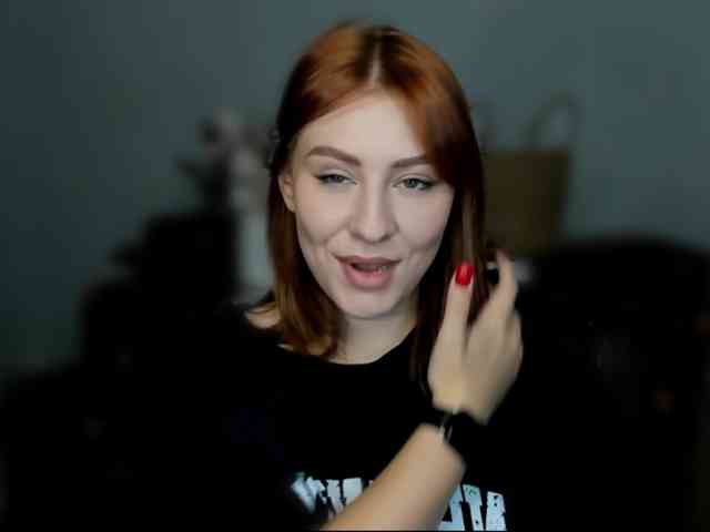 RedheadDevil webcam
