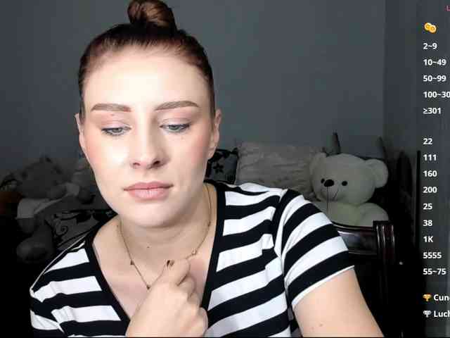RedheadDevil webcam
