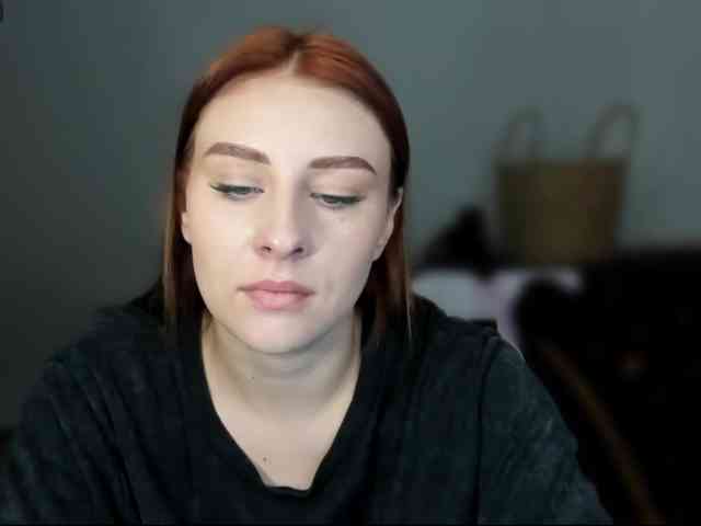 RedheadDevil webcam