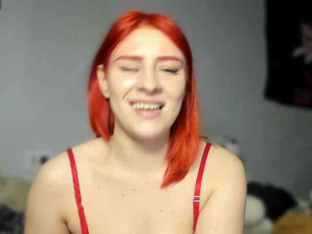 RedheadDevil webcam
