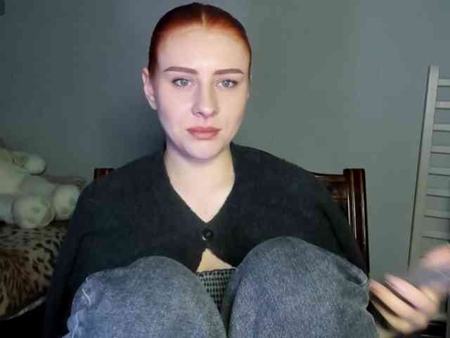 RedheadDevil webcam