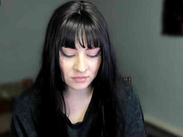 RedheadDevil webcam