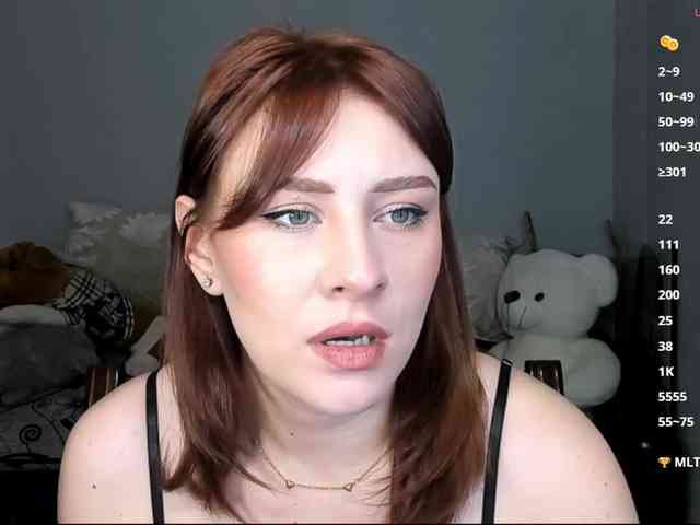 RedheadDevil webcam