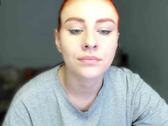 RedheadDevil webcam