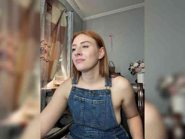 RedheadDevil webcam