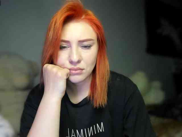 RedheadDevil webcam
