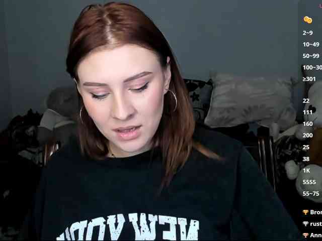 RedheadDevil webcam