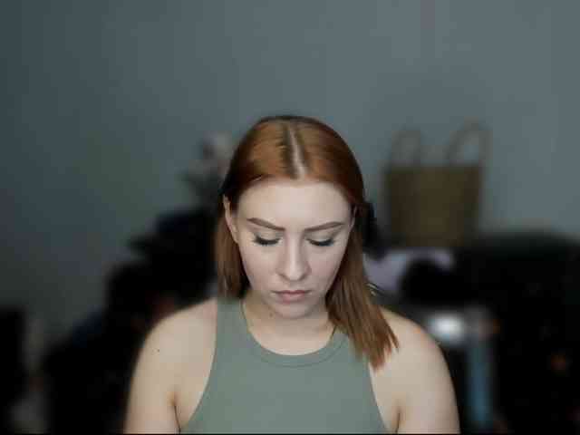 RedheadDevil webcam