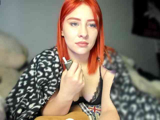 RedheadDevil webcam