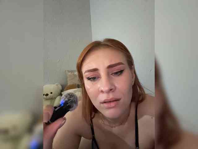 RedheadDevil webcam