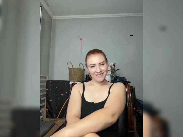 RedheadDevil webcam