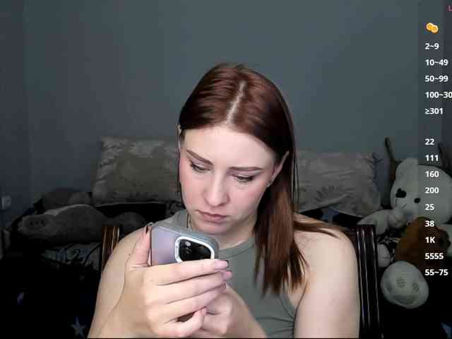 RedheadDevil webcam