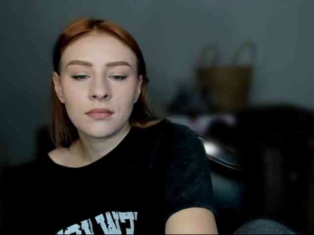 RedheadDevil webcam
