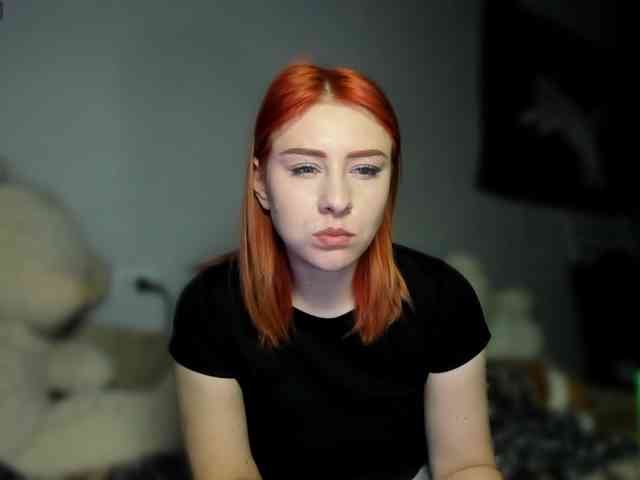RedheadDevil webcam
