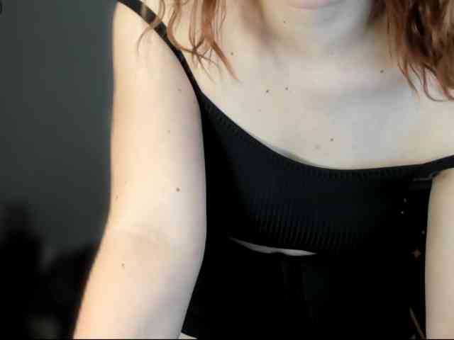 RedheadDevil webcam